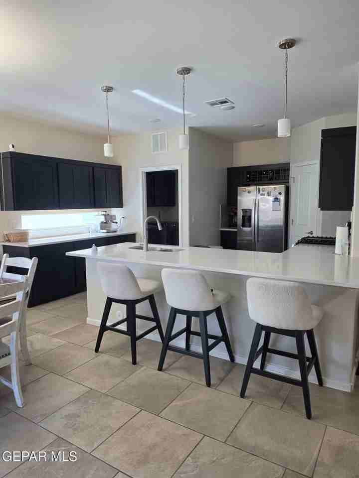 12603 Amesbury Ave - Photo 7 of 27