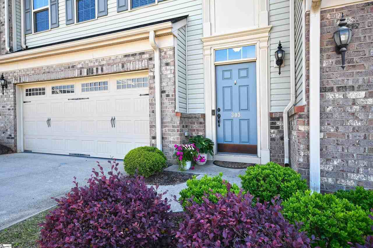 303 Corday Ln - Photo 3 of 33