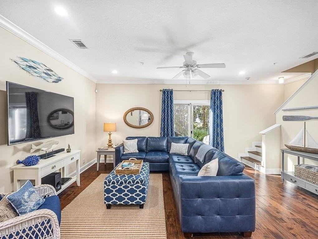 802 Reserve Ln - Photo 6 of 48