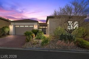 featured image of 2765 Struan Ave