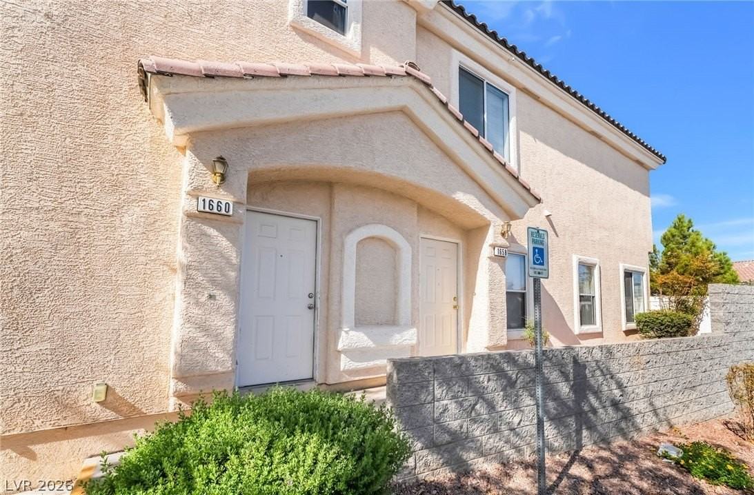 1658 Lefty Garcia Way - Photo 3 of 21