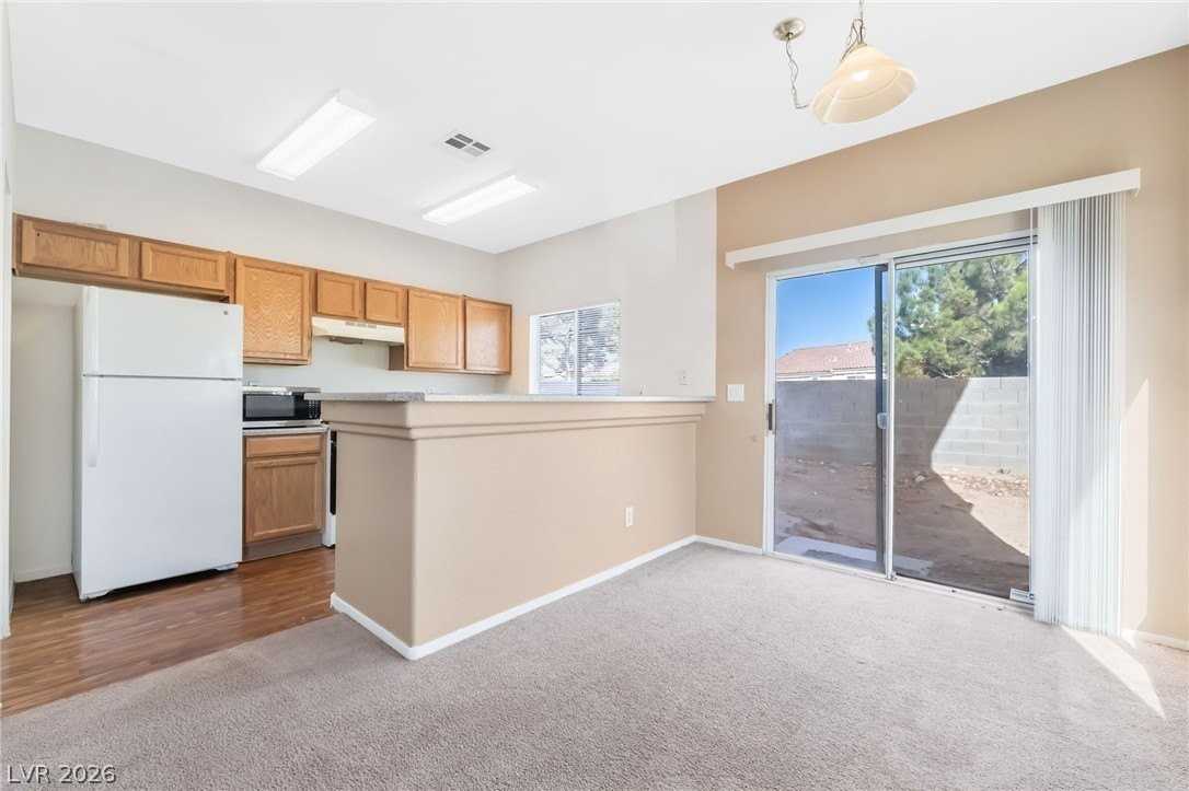 1658 Lefty Garcia Way - Photo 7 of 21
