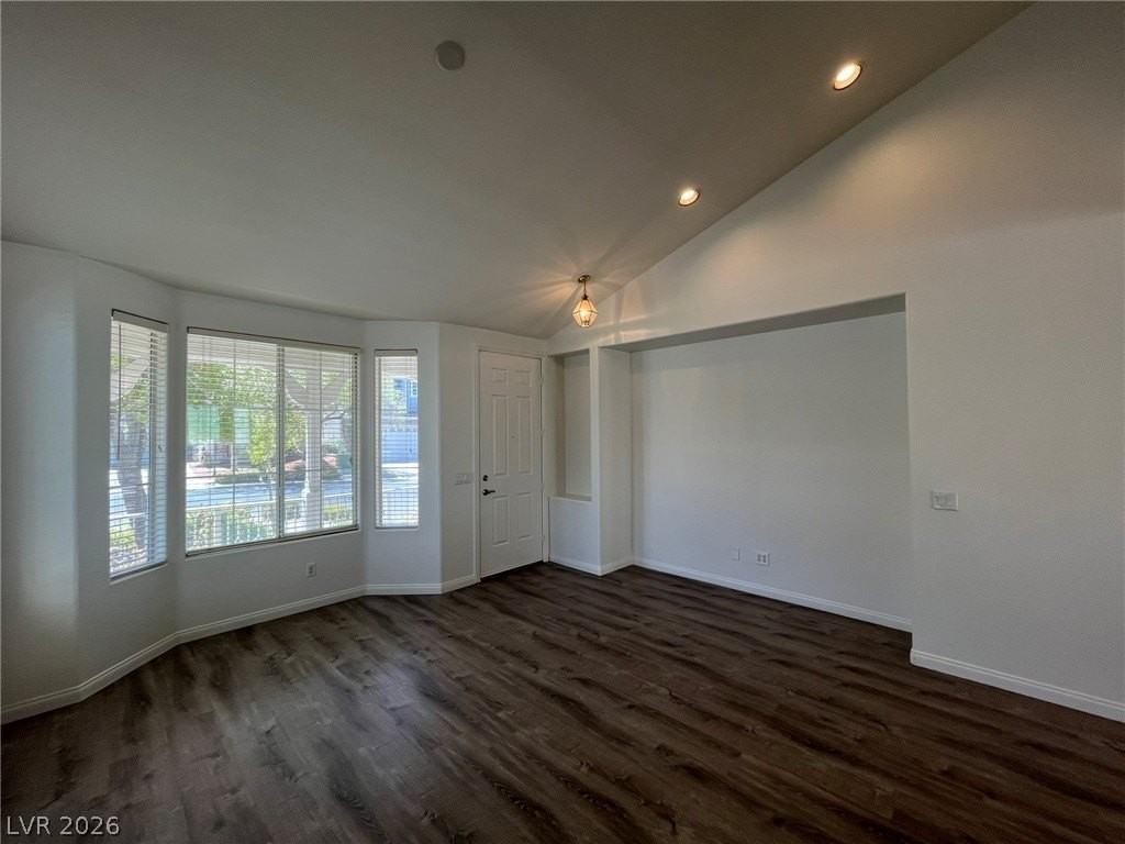 2848 Radiant Flame Ave - Photo 3 of 34