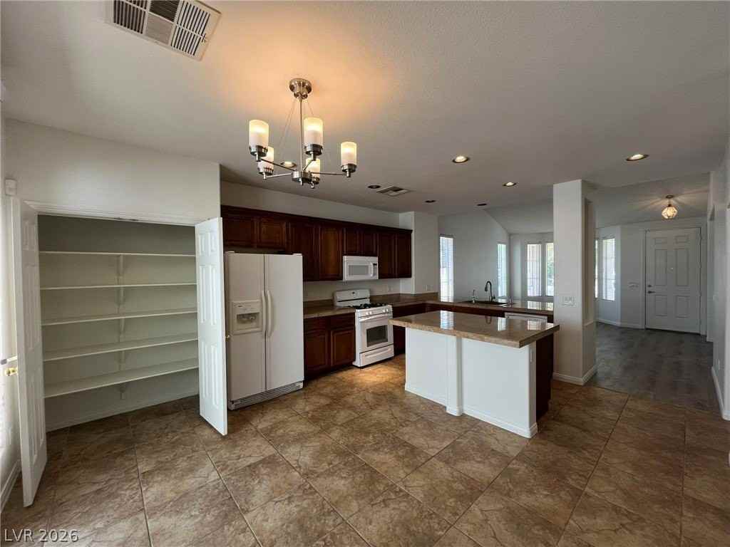 2848 Radiant Flame Ave - Photo 7 of 34