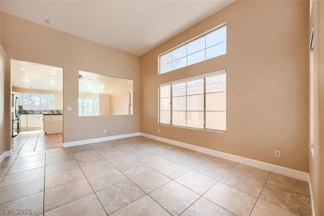 6042 Evening View St - Photo 3 of 20