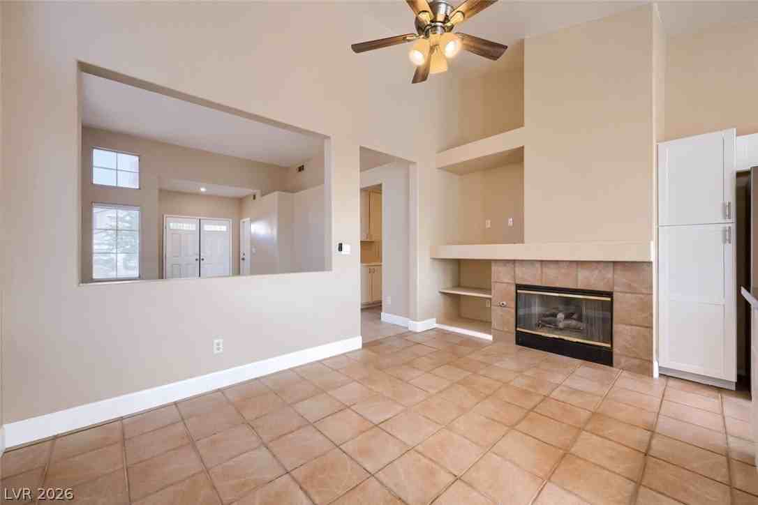 6042 Evening View St - Photo 7 of 20