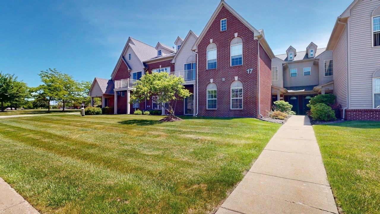 1376 Addington Ln