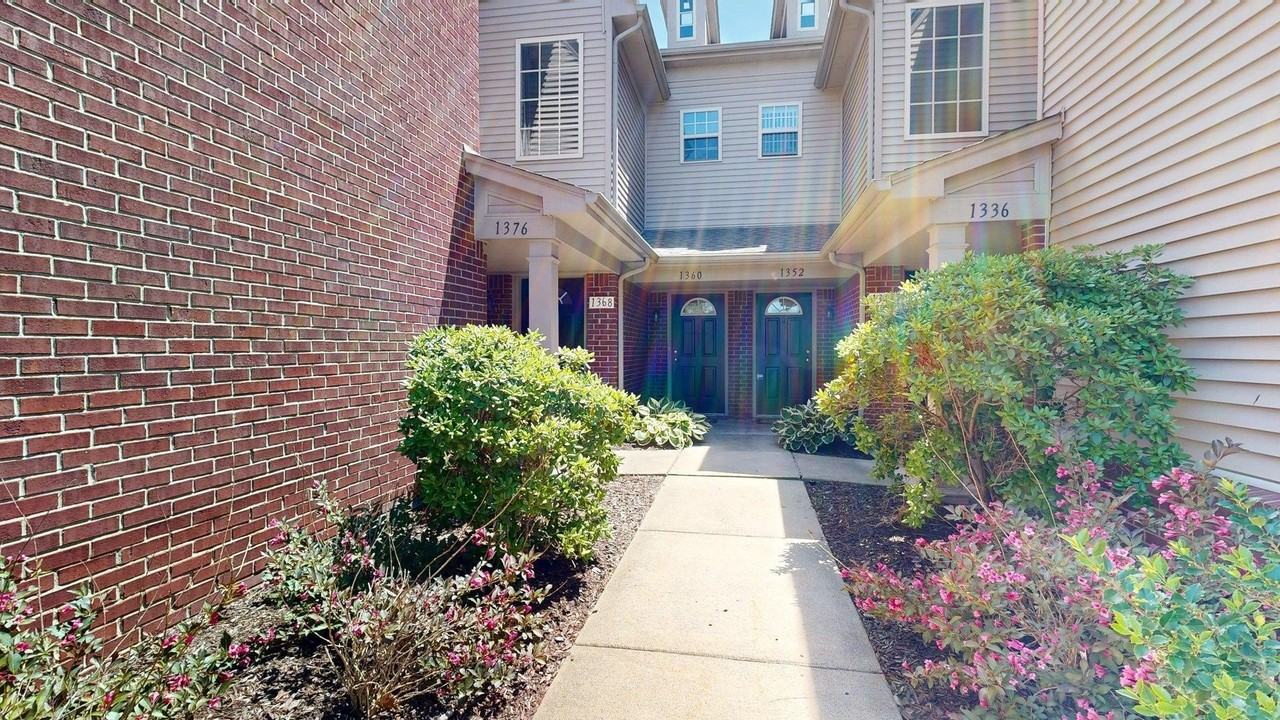 1376 Addington Ln - Photo 2 of 24