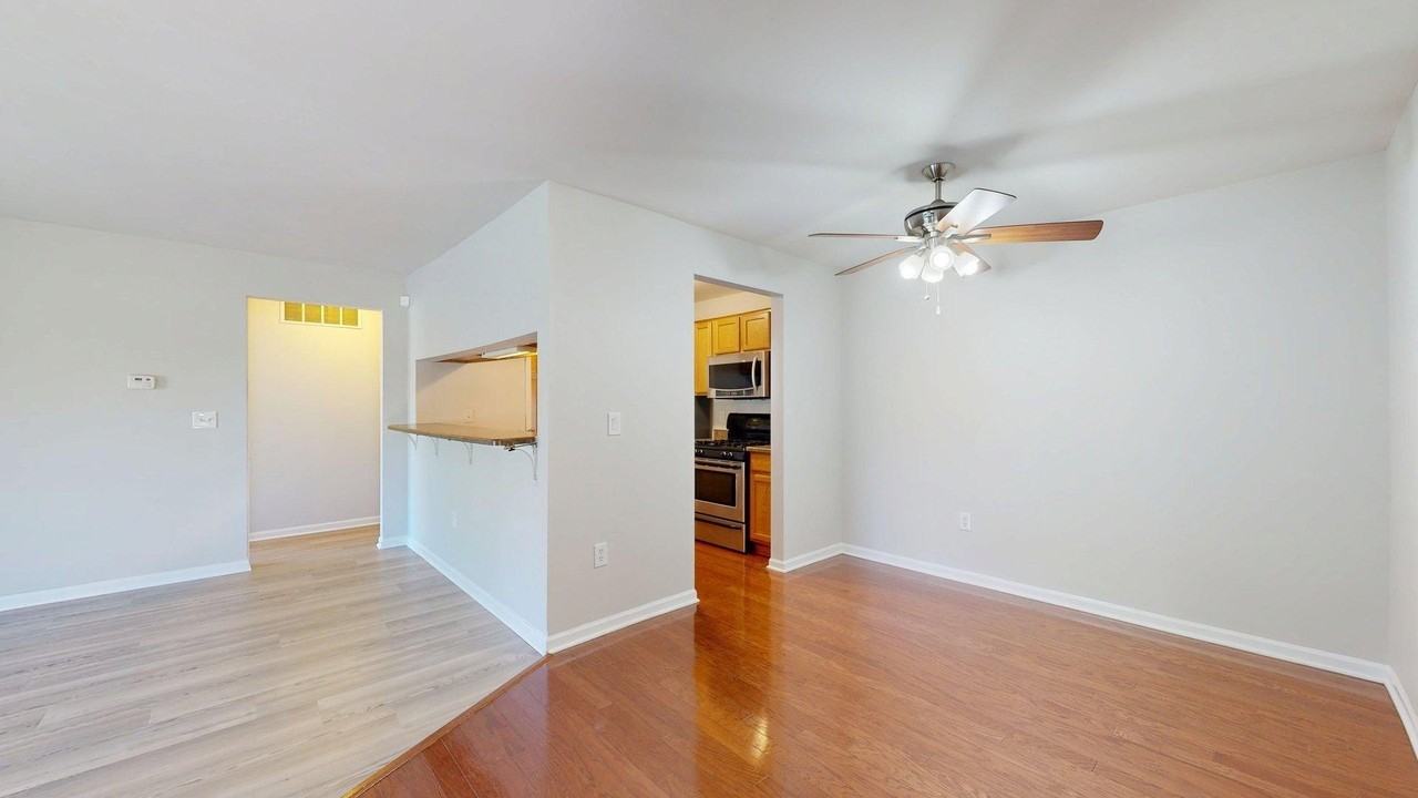 1376 Addington Ln - Photo 3 of 24