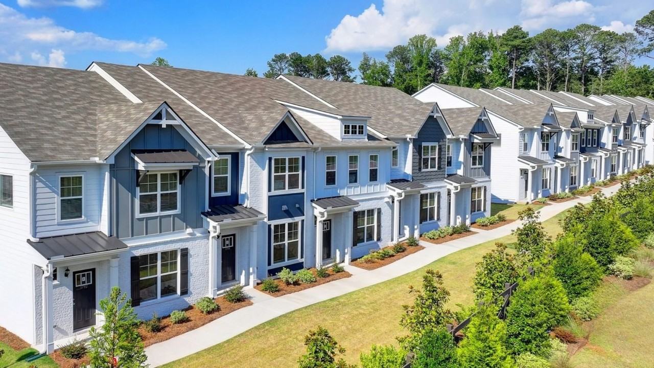 Woodbine Station Townhomes for Rent - Photo 3 of 18
