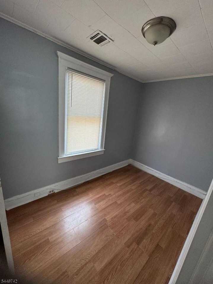 72 Charles St - Photo 3 of 4