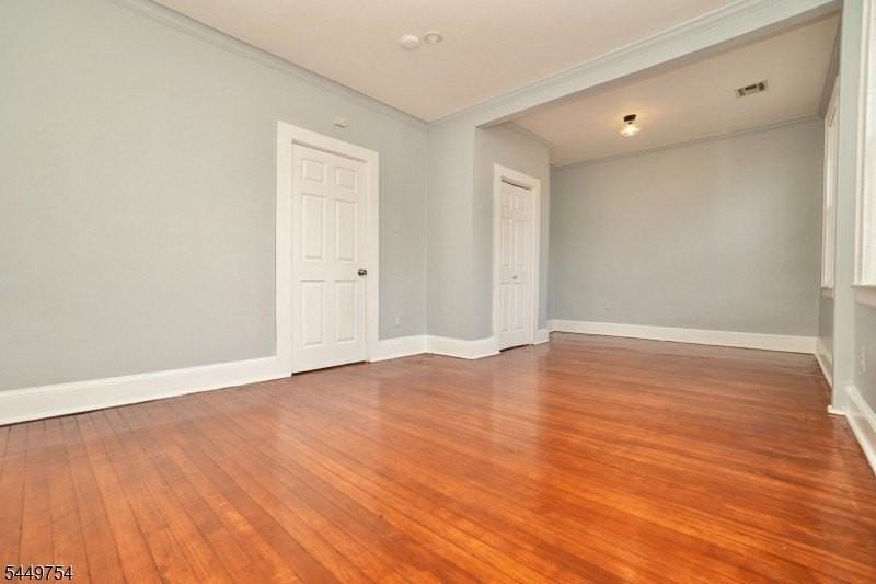 150 Columbia Ave - Photo 3 of 13
