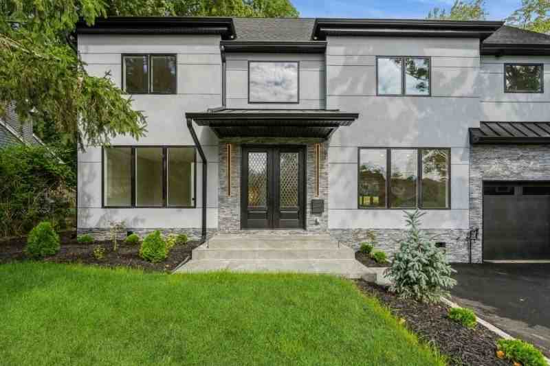 66 E Gramercy Pl - Photo 2 of 37