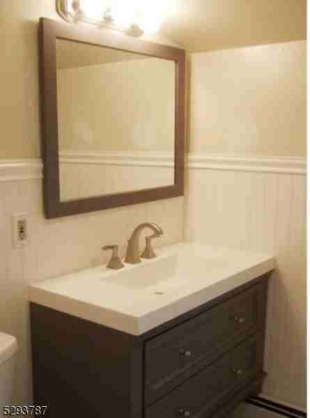 842 South Ave W - Photo 5 of 11