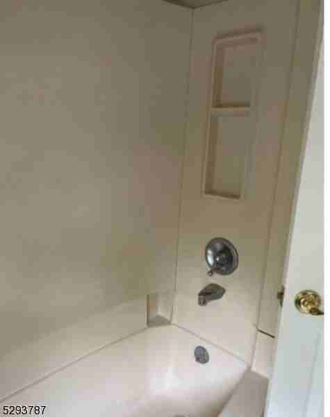 842 South Ave W - Photo 7 of 11