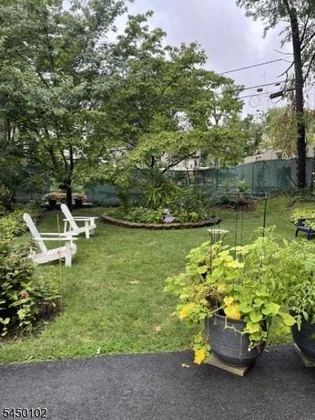 74 Forest St #1 - Photo 4 of 21