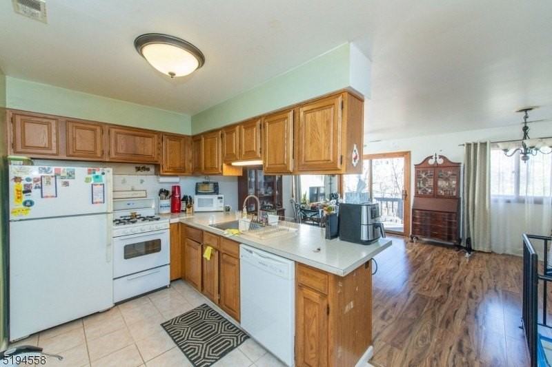 6 Steamboat Dr #11 - Photo 5 of 11