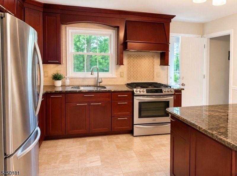 18 Carrol St - Photo 4 of 7