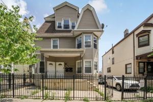 featured image of 467-469 Summer Ave #3