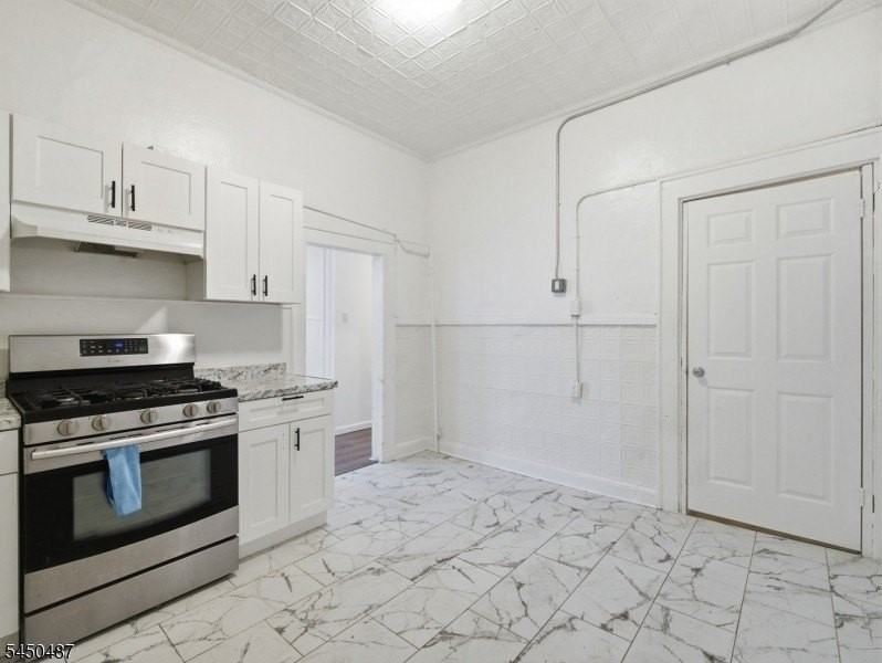 302 Belmont Ave - Photo 7 of 8