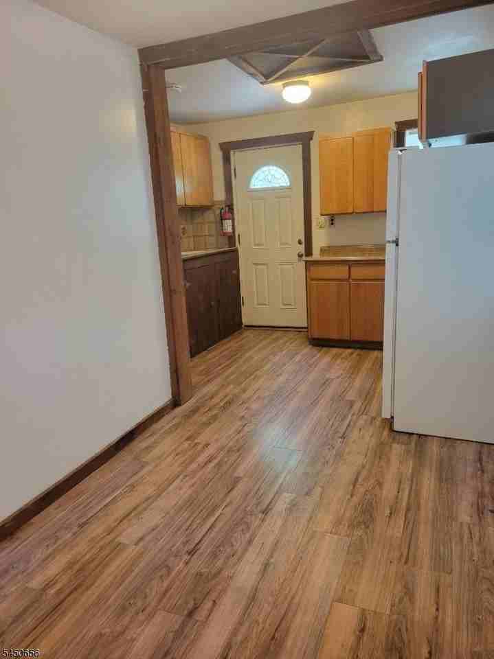 108 Magee Rd - Photo 3 of 10