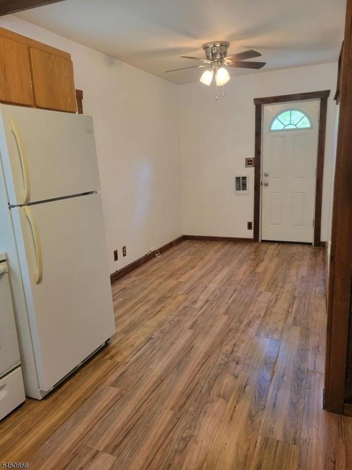 108 Magee Rd - Photo 5 of 10
