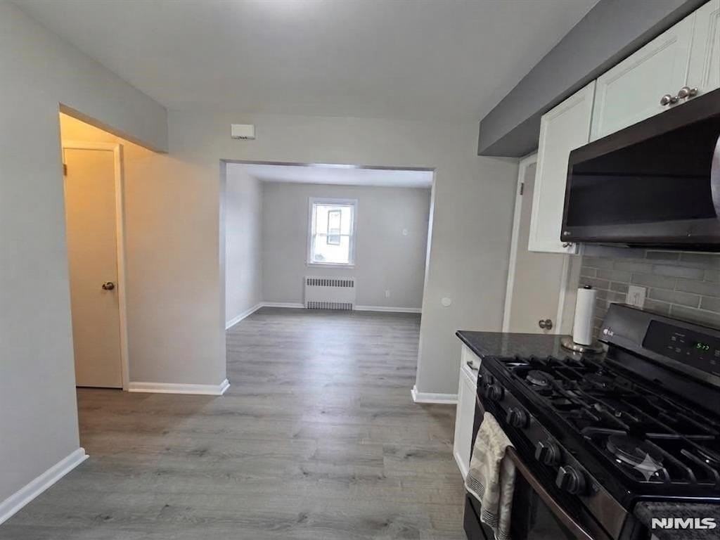 166 Carmita Ave #2 - Photo 5 of 23