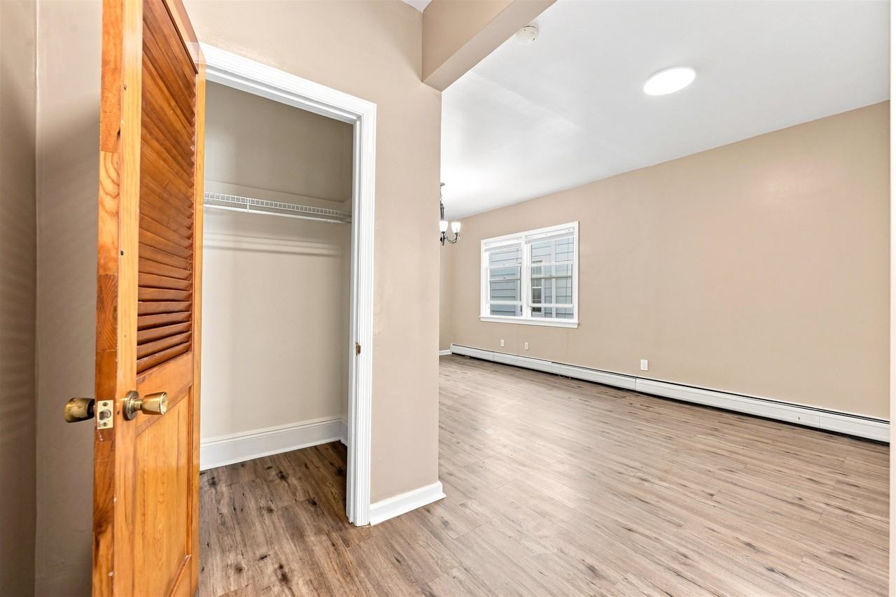 164 W 31st St #1 - Photo 7 of 17