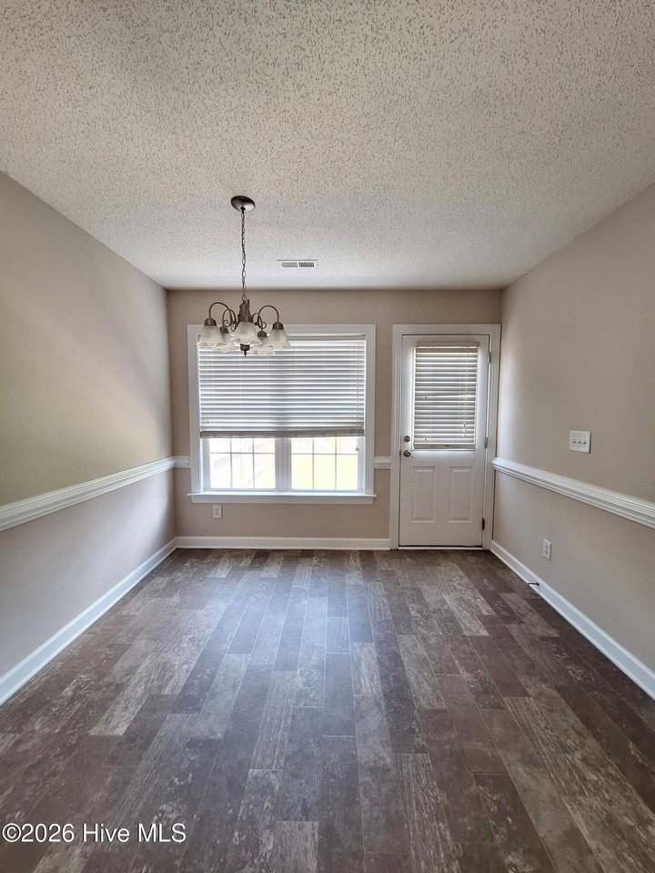 1205 Price Dr #B - Photo 7 of 18