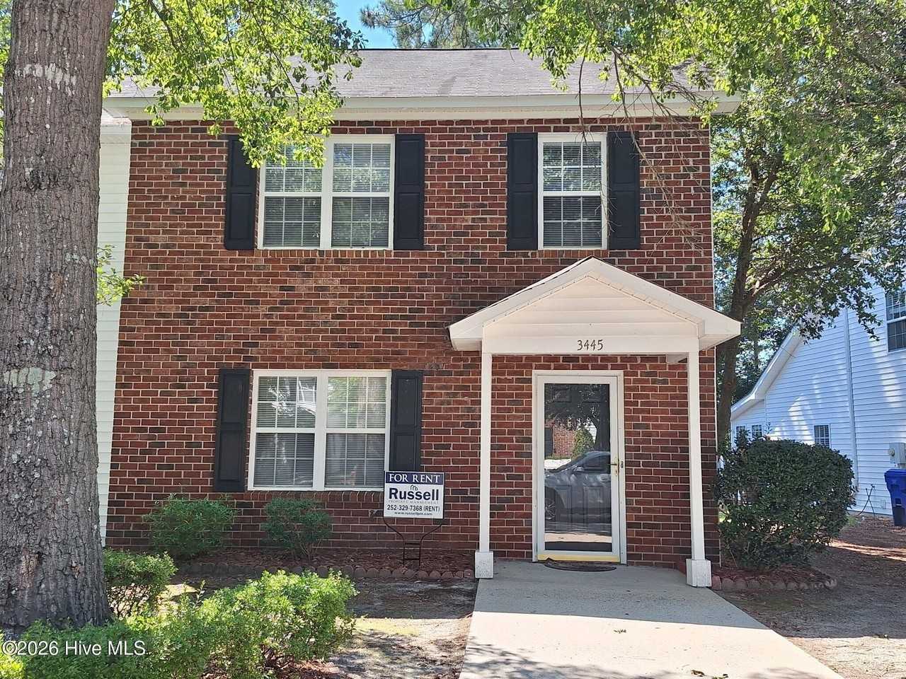 3445 Westgate Dr - Photo 3 of 17