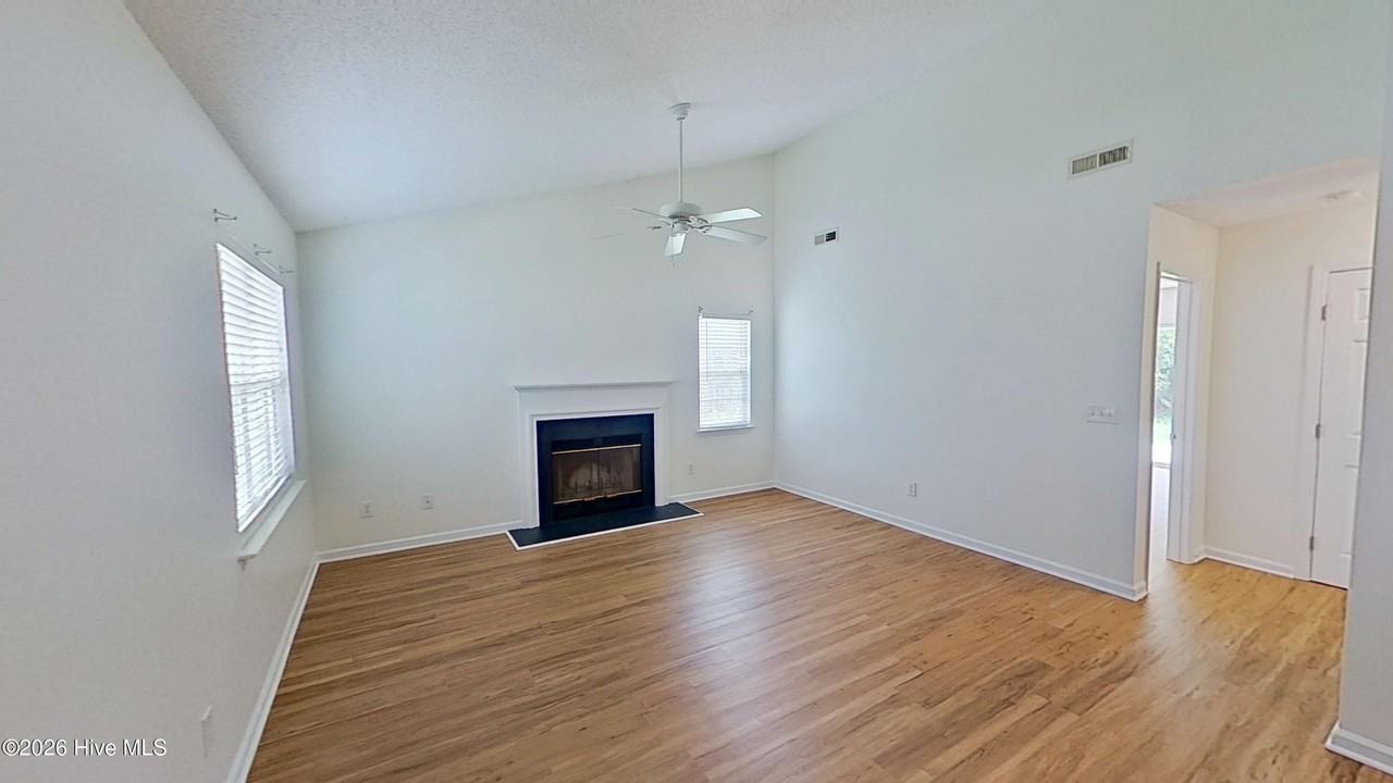 2311 Sapling Cir - Photo 3 of 22