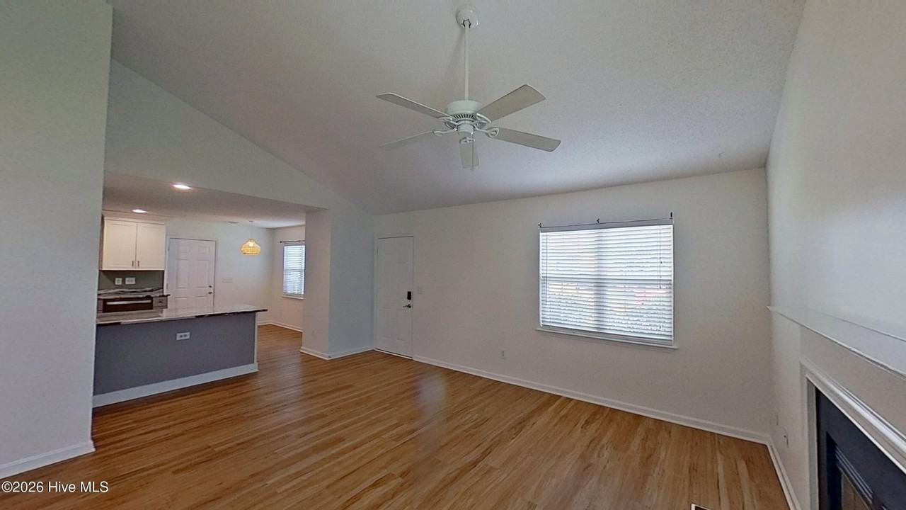 2311 Sapling Cir - Photo 4 of 22