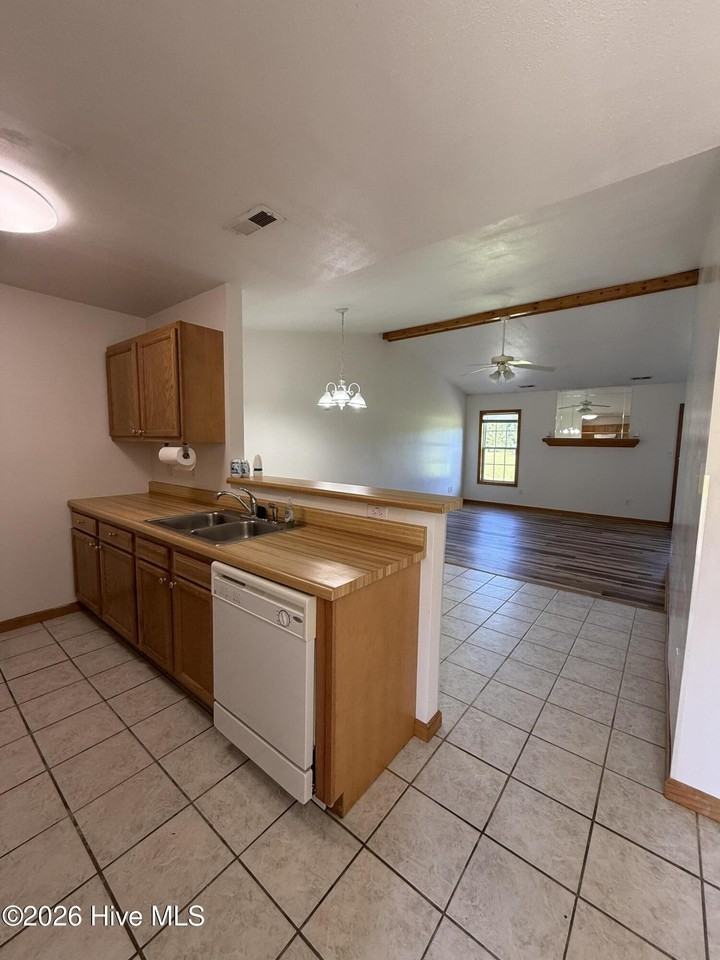 121 Arabian Ln #A - Photo 2 of 17