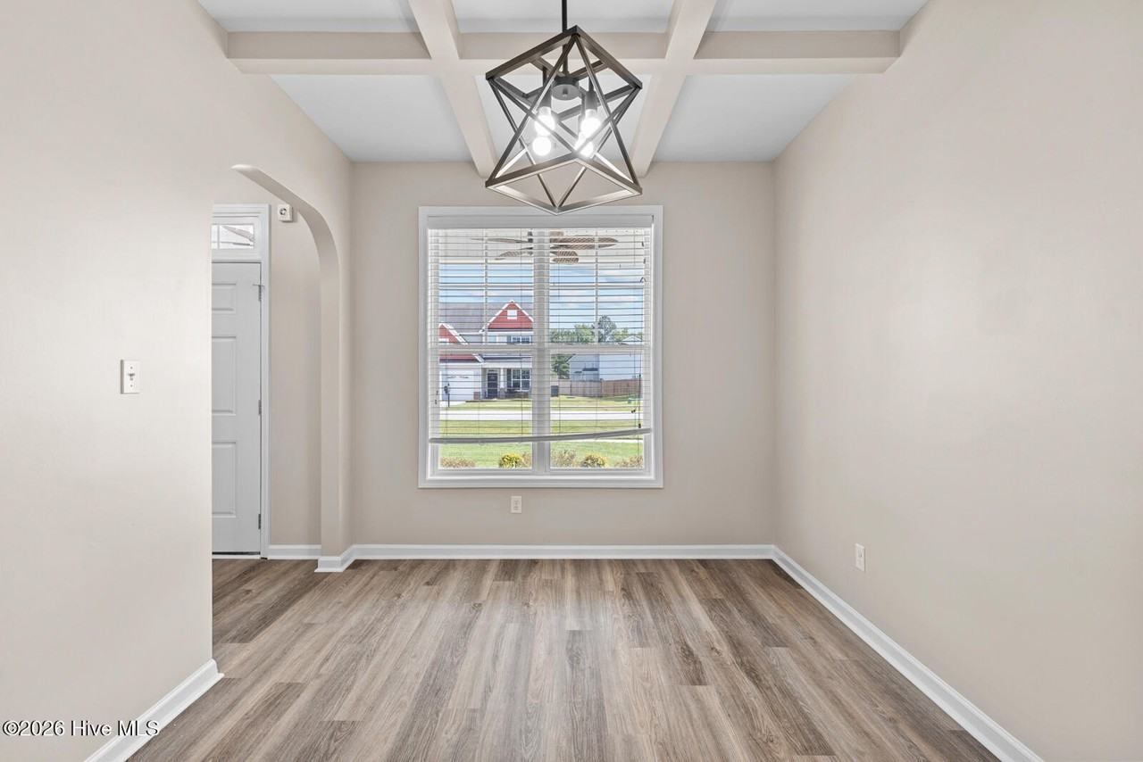 403 Zircon Ct - Photo 4 of 29