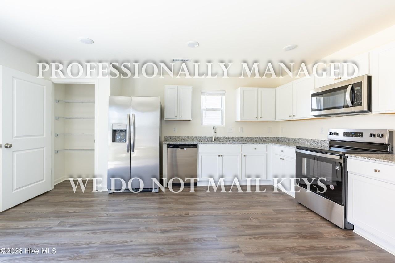 109 Ferry Ct - Photo 5 of 20