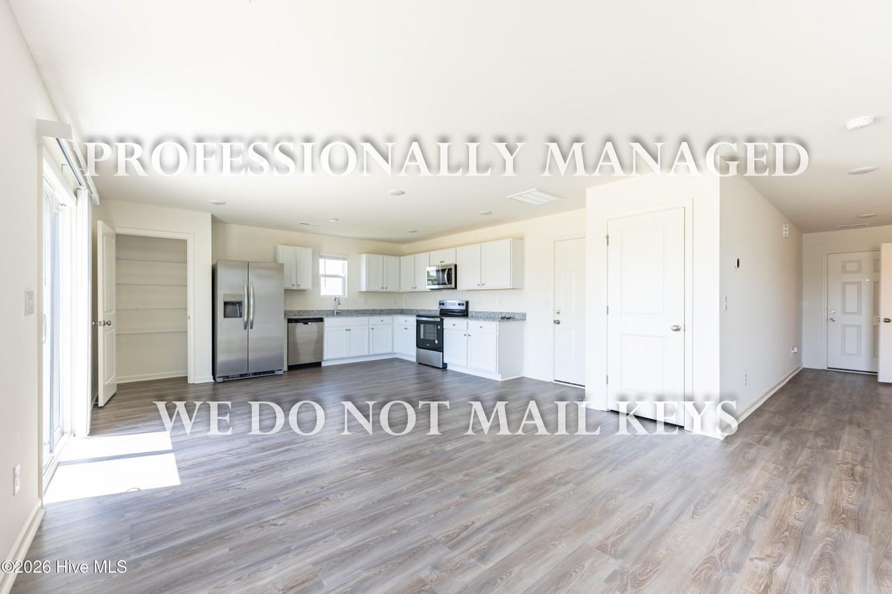 109 Ferry Ct - Photo 7 of 20