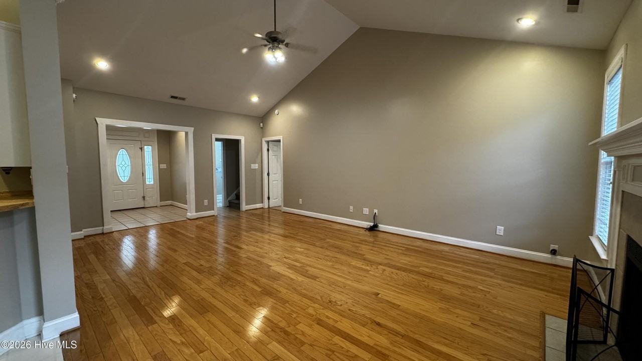 441 Candlewood Dr - Photo 6 of 23
