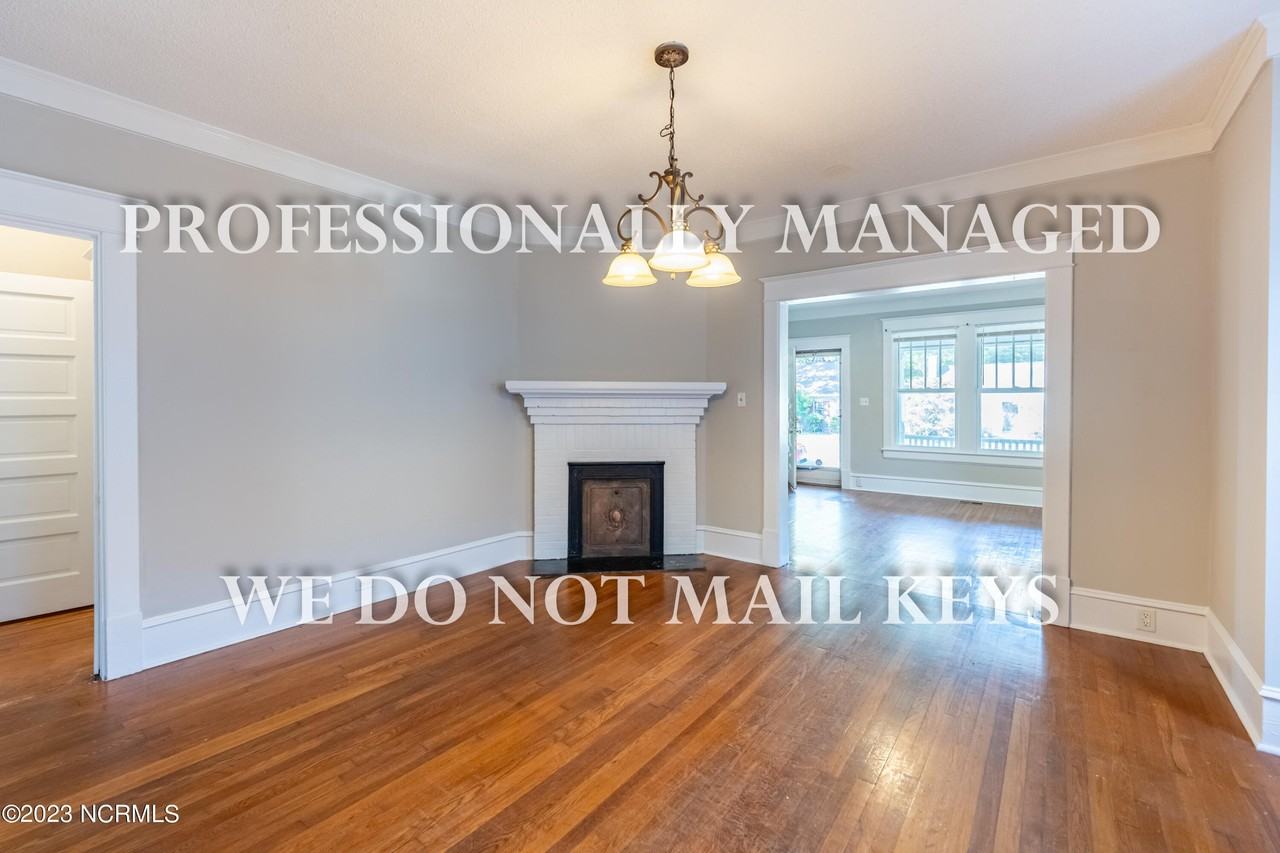 1517 Beal St - Photo 5 of 20