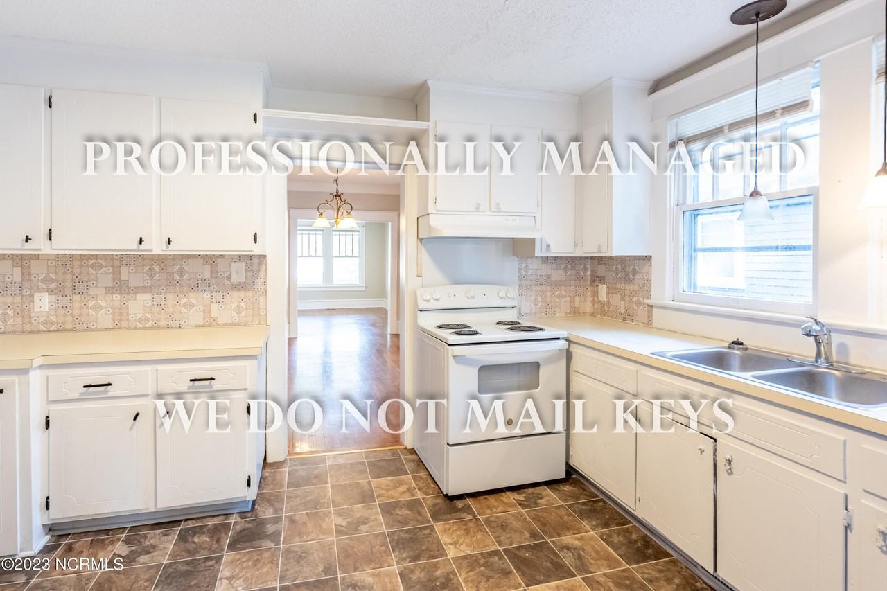 1517 Beal St - Photo 6 of 20