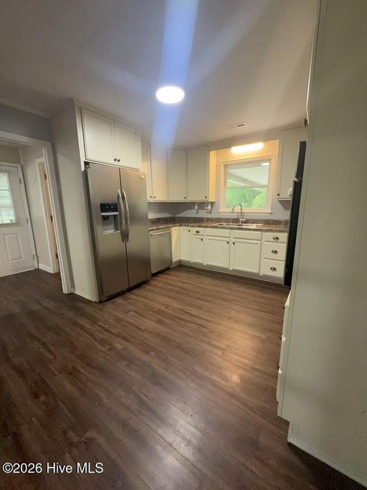135 Yates Ln - Photo 4 of 15