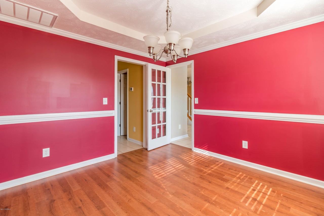 153 Louie Ln - Photo 7 of 17