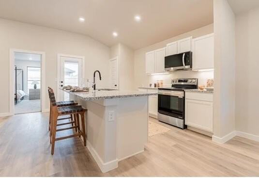 611 E 16th St - Photo 3 of 14