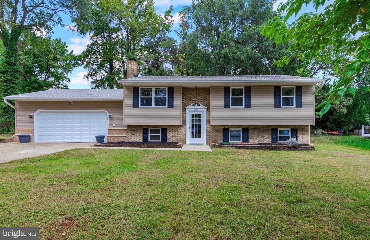 7660 Turnbrook Dr - Photo 2 of 21