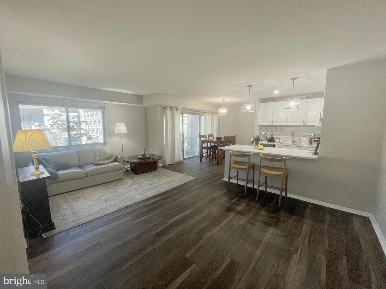 12207 Braxfield Ct - Photo 2 of 7