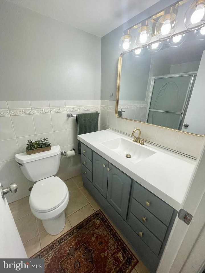 12207 Braxfield Ct - Photo 5 of 7