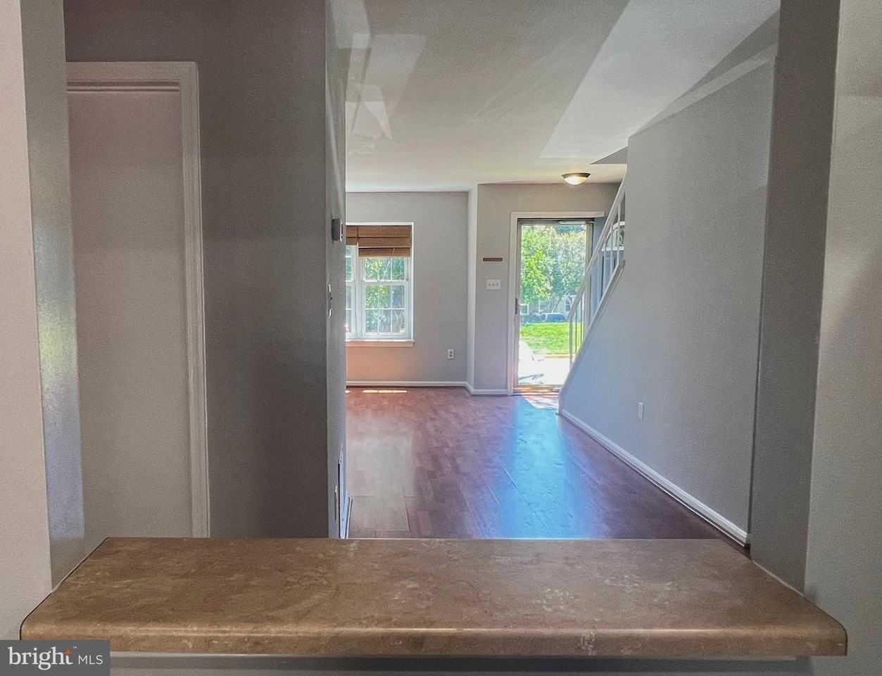 5808 Waterdale Ct - Photo 6 of 30