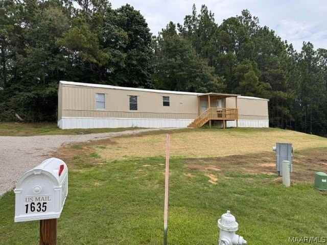 1635 Pine Lake Dr