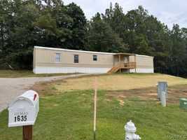 featured image of 1635 Pine Lake Dr