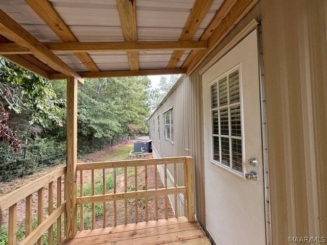 1635 Pine Lake Dr - Photo 2 of 14