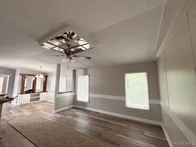 1635 Pine Lake Dr - Photo 3 of 14